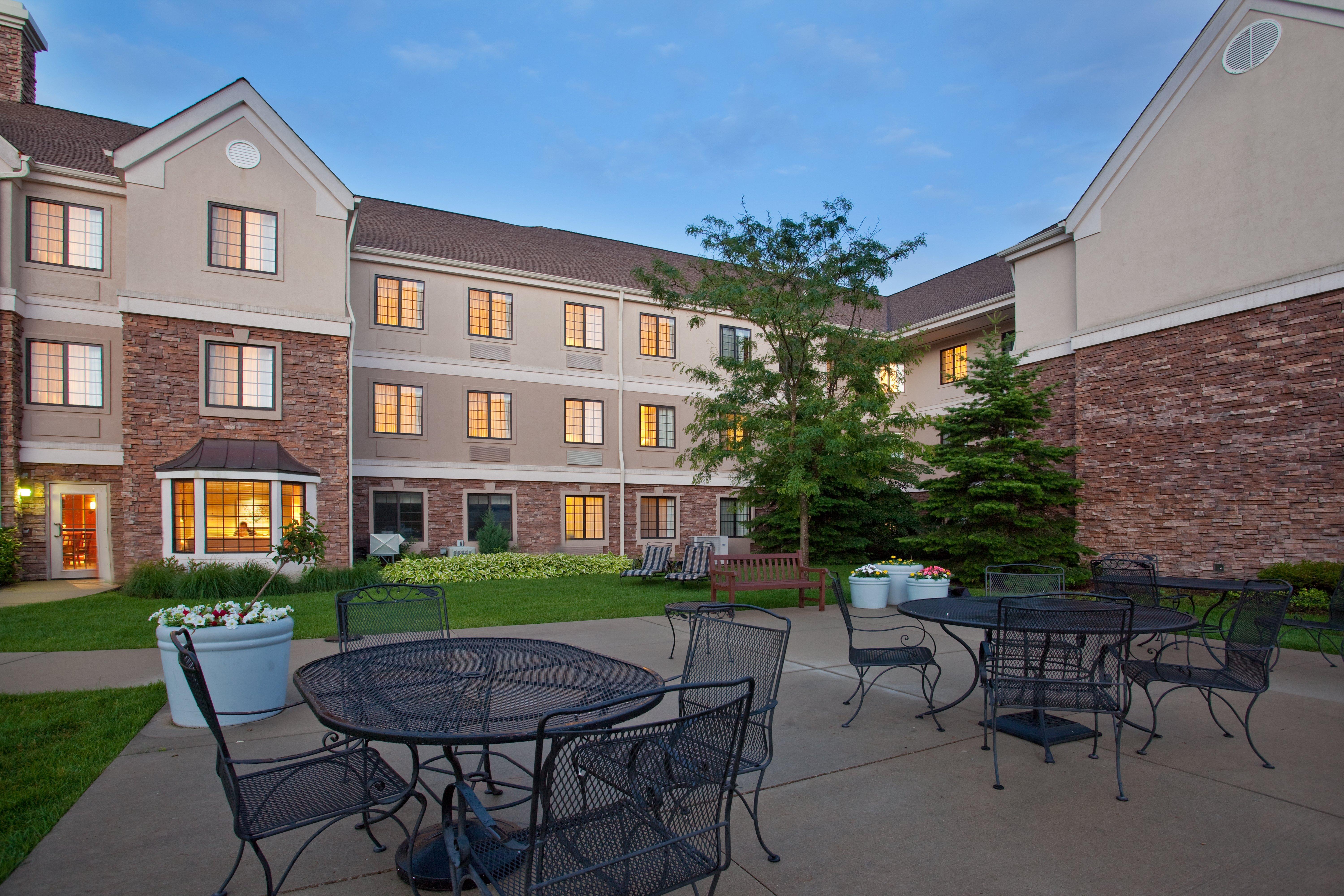 Staybridge Suites Lincolnshire By Ihg 외부 사진