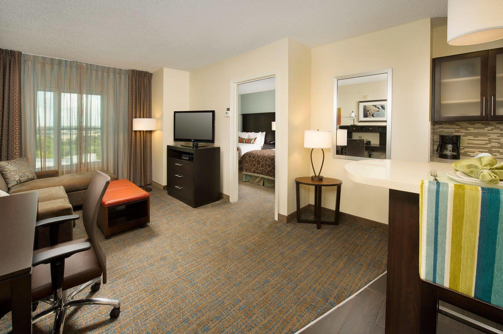 Staybridge Suites Lincolnshire By Ihg 외부 사진